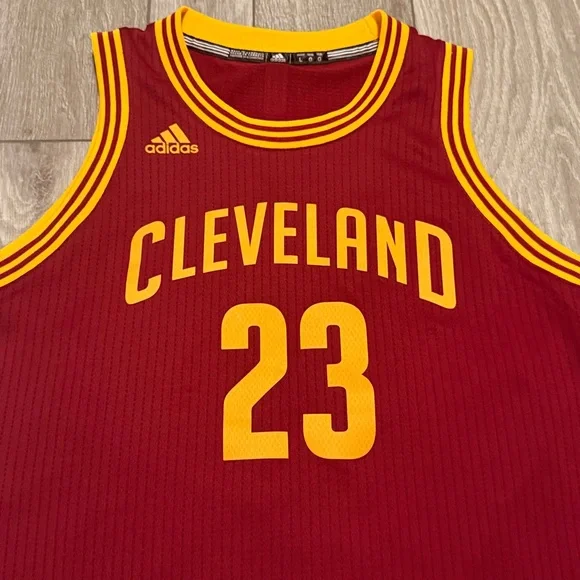 Adidas LeBron James Cleveland 23 Youth Basketball Jersey - Picture 3 of 5